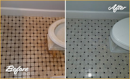 Before and After Picture of a Mesa Bathroom Tile and Grout Cleaned to Remove Stains