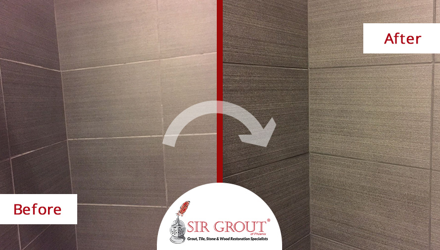 Before and After Picture of a Grout Recoloring in Scottsdale, AZ